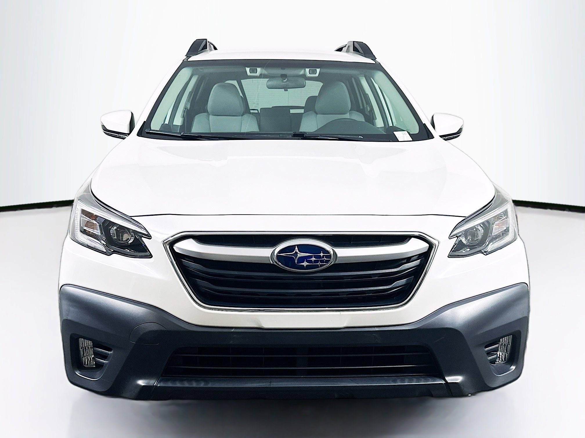 Used 2022 Subaru Outback Premium image 2