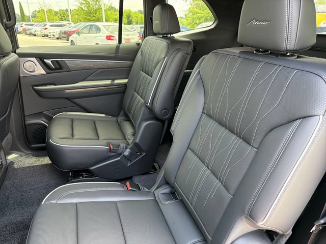 New 2026 Buick Enclave Avenir w/ Super Cruise Package AWD/4WD image 18