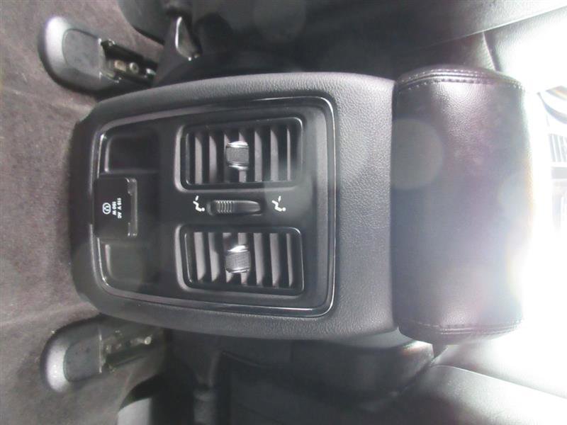 Used 2019 Jeep Grand Cherokee Altitude image 25
