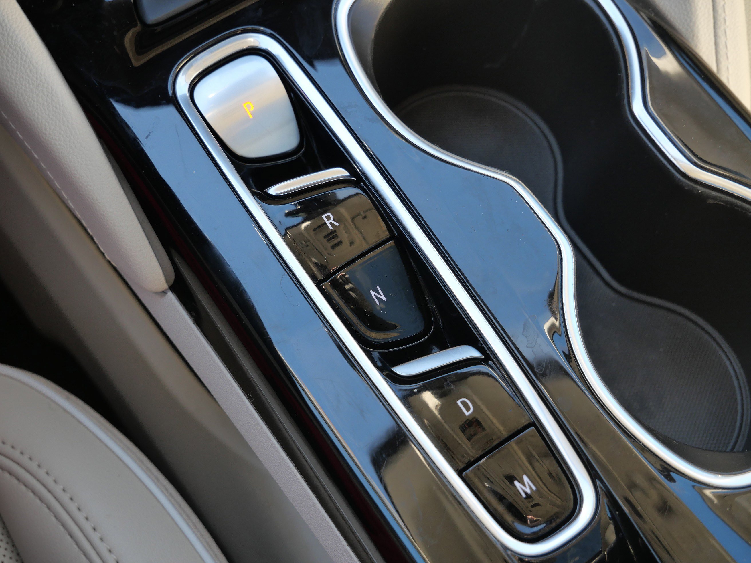 Used 2023 Buick Envision Avenir image 25