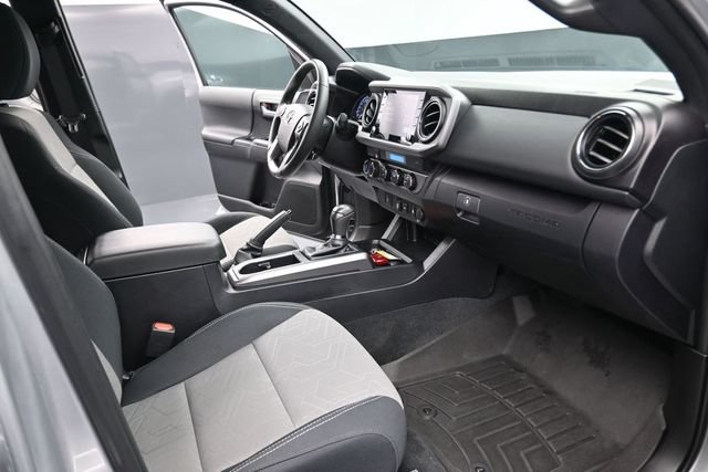 Used 2023 Toyota Tacoma TRD Off-Road AWD/4WD image 21