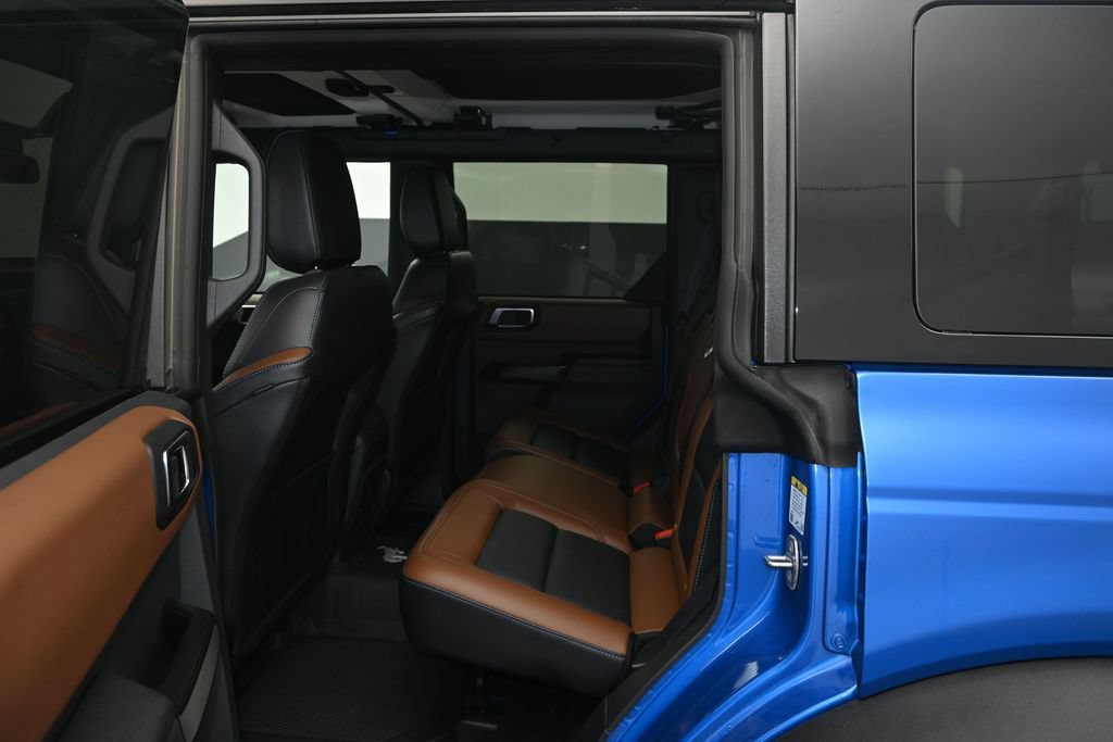 Used 2024 Ford Bronco Outer Banks w/ Sasquatch Package AWD/4WD image 18