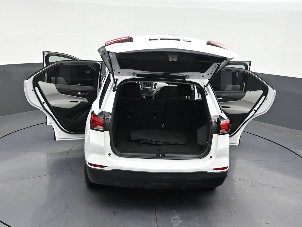 Used 2023 Chevrolet Equinox LS FWD image 40