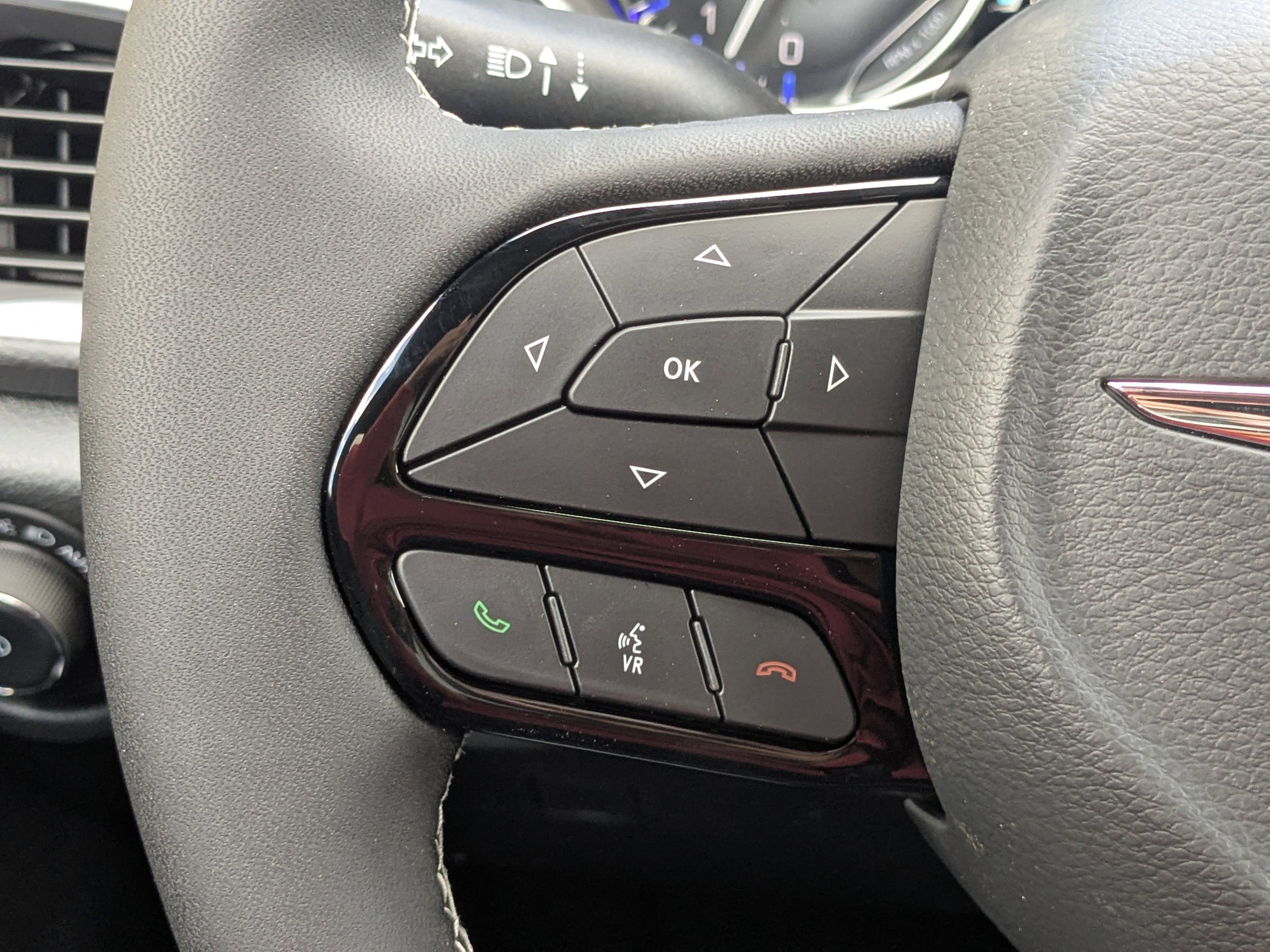 New 2026 Chrysler Pacifica Limited image 25