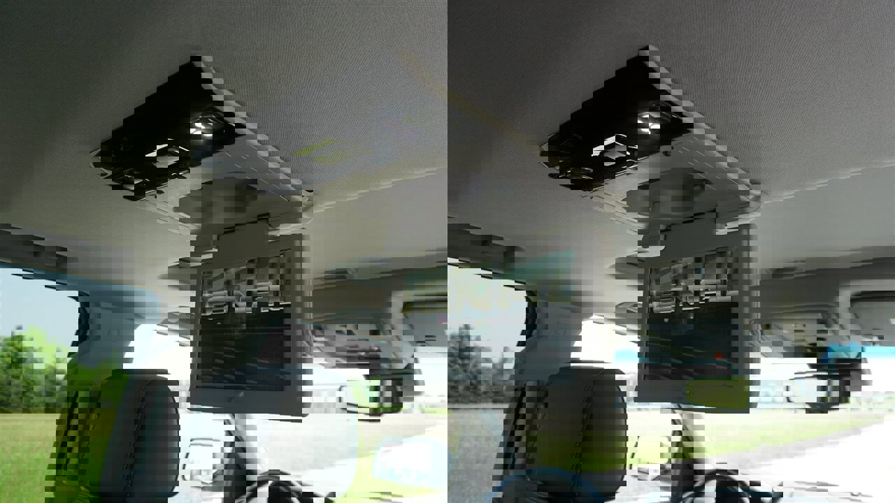 Used 2018 GMC Yukon Denali image 16