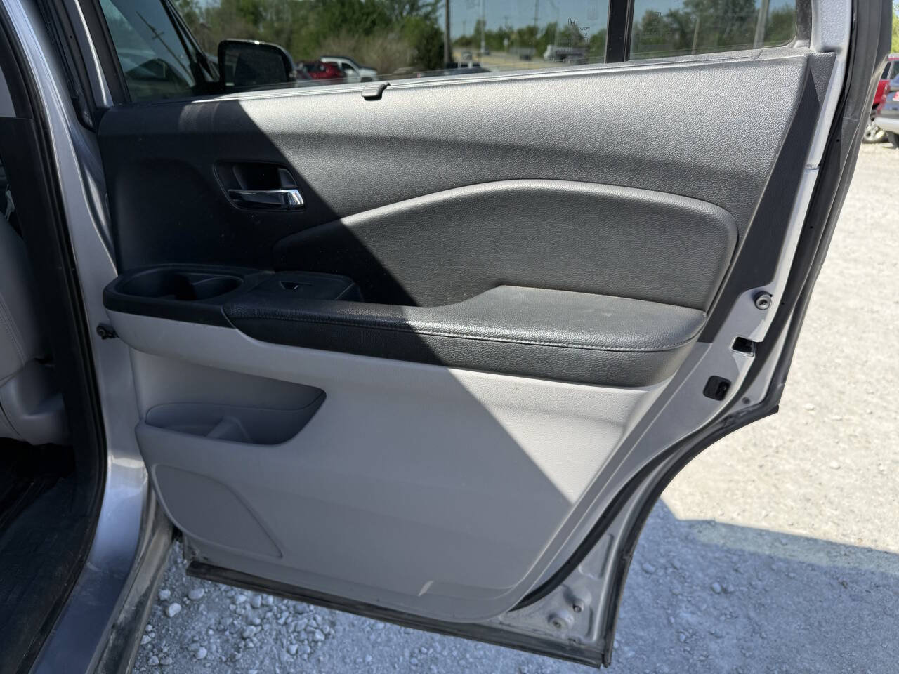 Used 2016 Honda Pilot Touring image 16