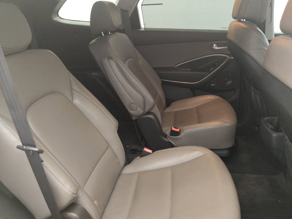 Used 2018 Hyundai Santa Fe Limited w/ Cargo Package FWD image 19