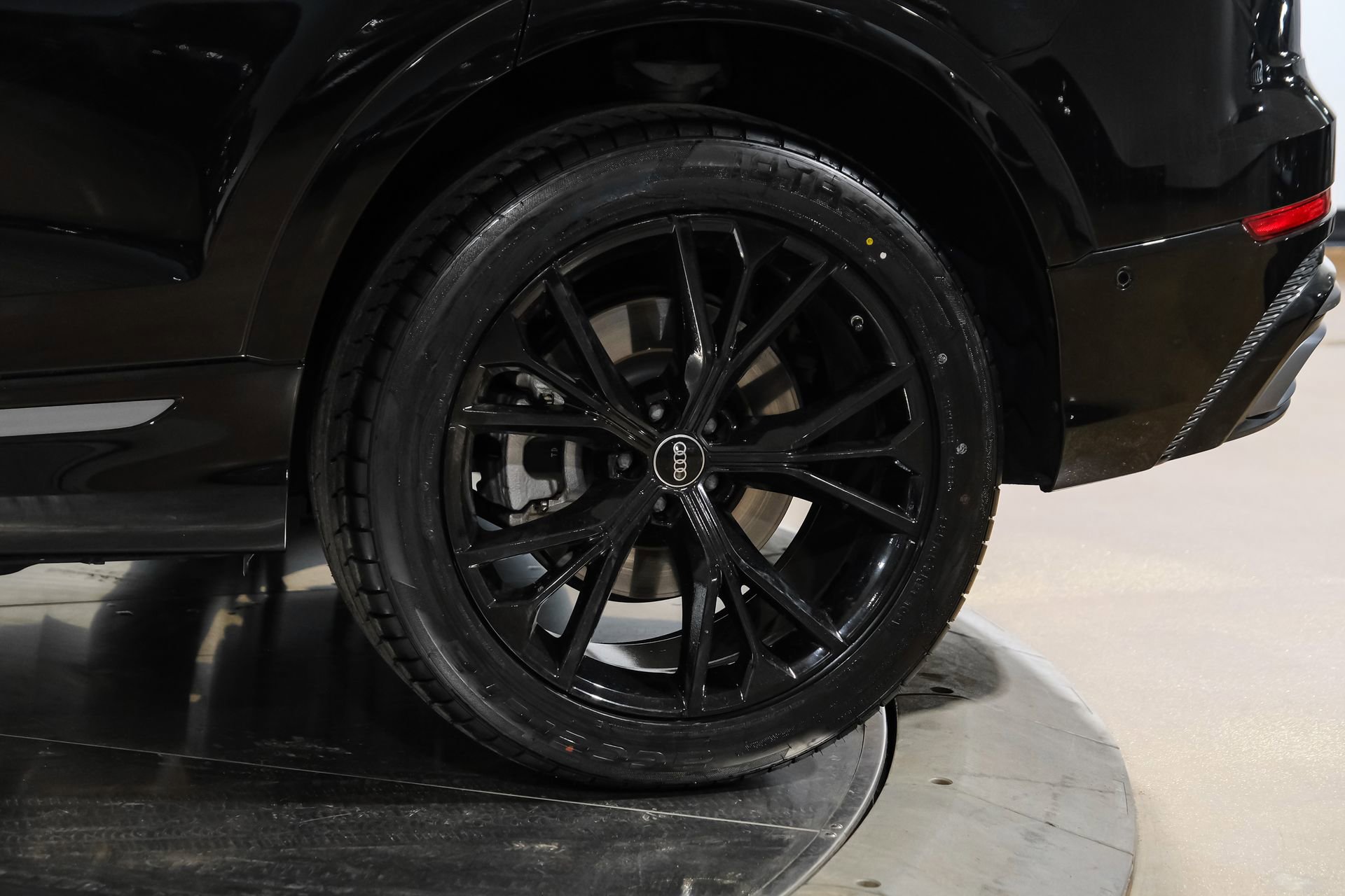 Used 2023 Audi Q8 Premium Plus w/ Premium Plus Package image 62