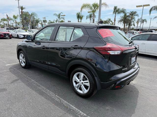 Certified 2025 Nissan Kicks Play S FWD image 4