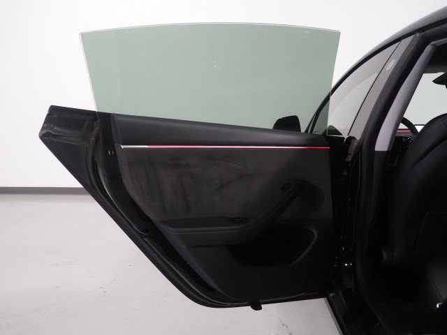 Used 2025 Tesla Model 3 AWD/4WD image 54