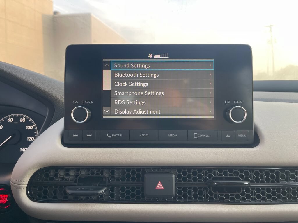 Used 2024 Honda HR-V LX image 9
