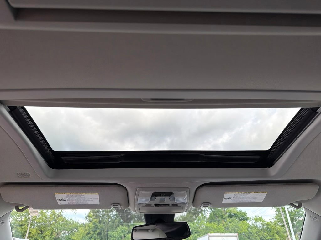 Used 2020 Toyota Sienna XLE Premium FWD image 31