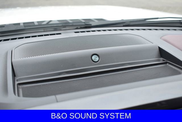 Used 2023 Ford F150 Lariat w/ Equipment Group 502A High AWD/4WD image 5