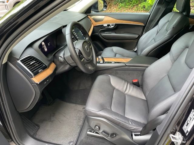 Certified 2025 Volvo XC90 T8 Plus AWD/4WD image 10