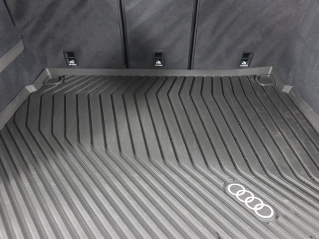 Certified 2025 Audi Q5 Premium Plus w/ Premium Plus AWD/4WD image 25