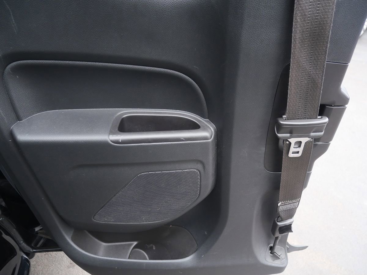 Used 2022 Chevrolet Colorado LT w/ Fleet Safety Package image 19