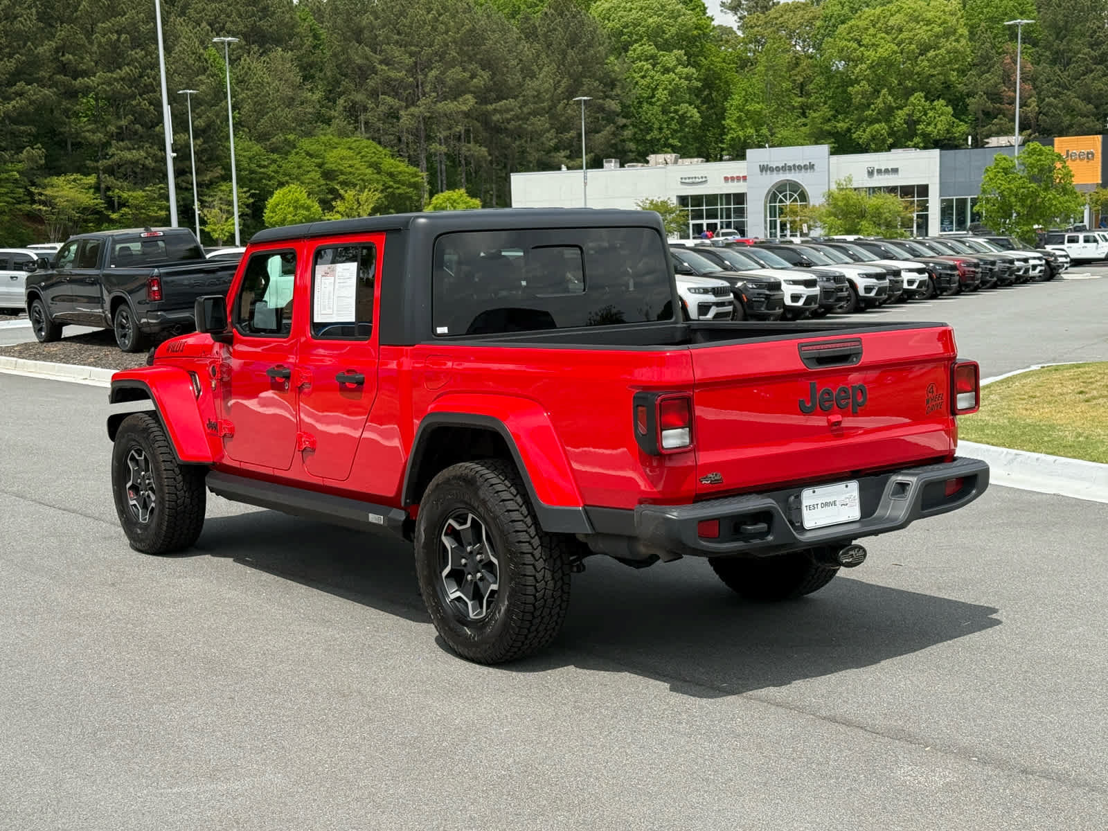 Used 2021 Jeep Gladiator Sport AWD/4WD image 3