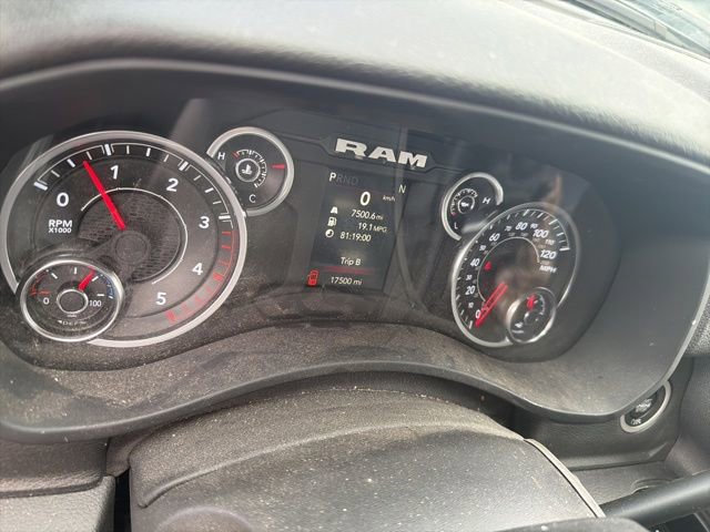Used 2024 RAM 3500 Tradesman w/ Chrome Appearance Group AWD/4WD image 15