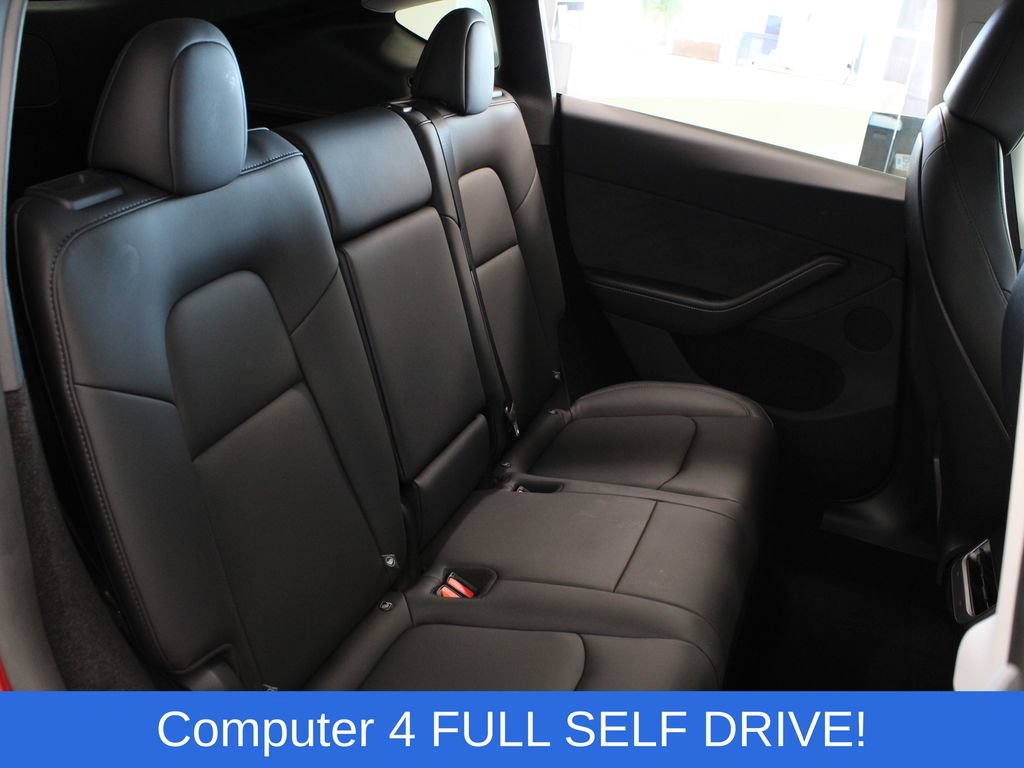 Used 2024 Tesla Model Y Performance AWD/4WD image 21