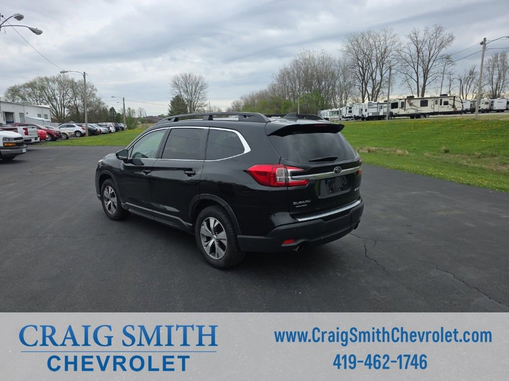 Used 2024 Subaru Ascent Premium w/ Convenience Package image 4