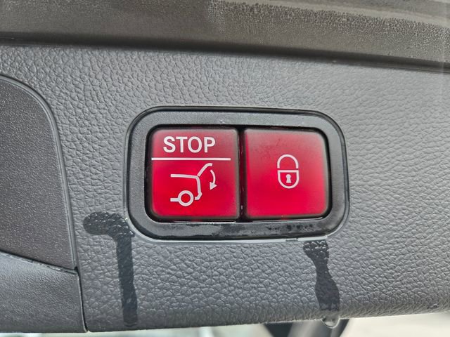 Certified 2022 Mercedes-Benz GLC 300 4MATIC image 9