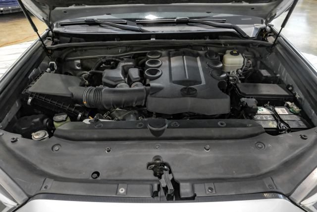 Used 2021 Toyota 4Runner SR5 Premium AWD/4WD image 76