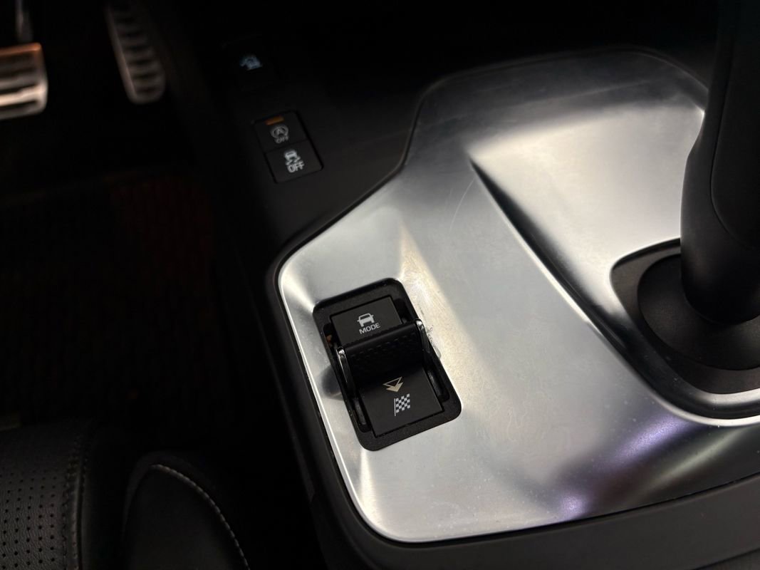 Used 2020 Jaguar E-PACE R-Dynamic HSE image 30