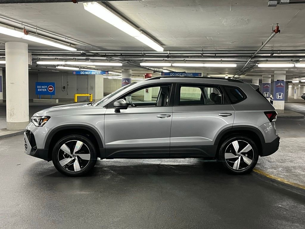 Used 2025 Volkswagen Taos S AWD/4WD image 31