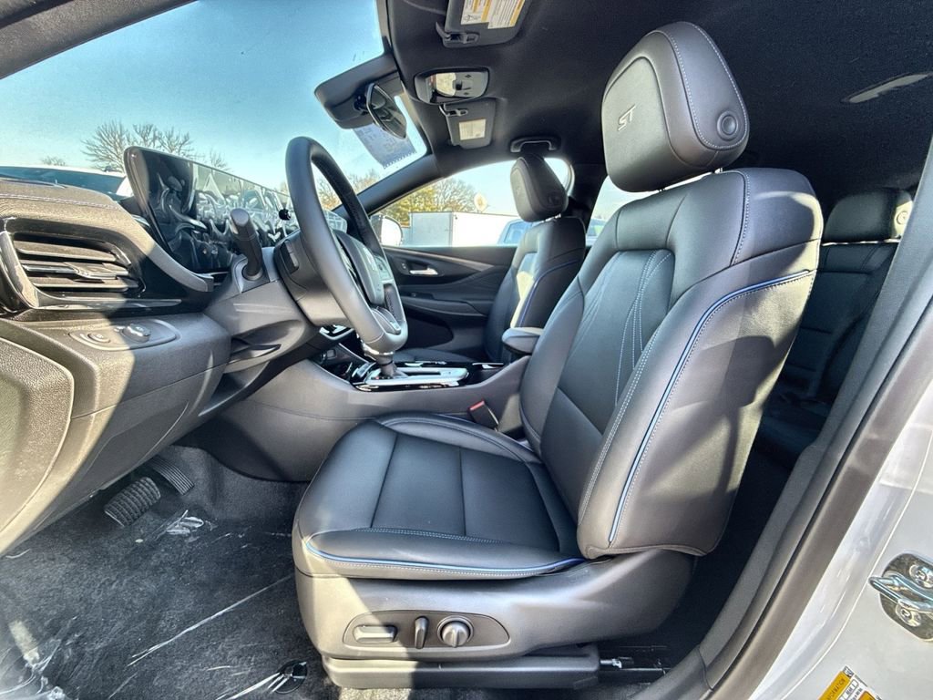 New 2026 Buick Envista Sport Touring w/ Convenience I Package FWD image 13
