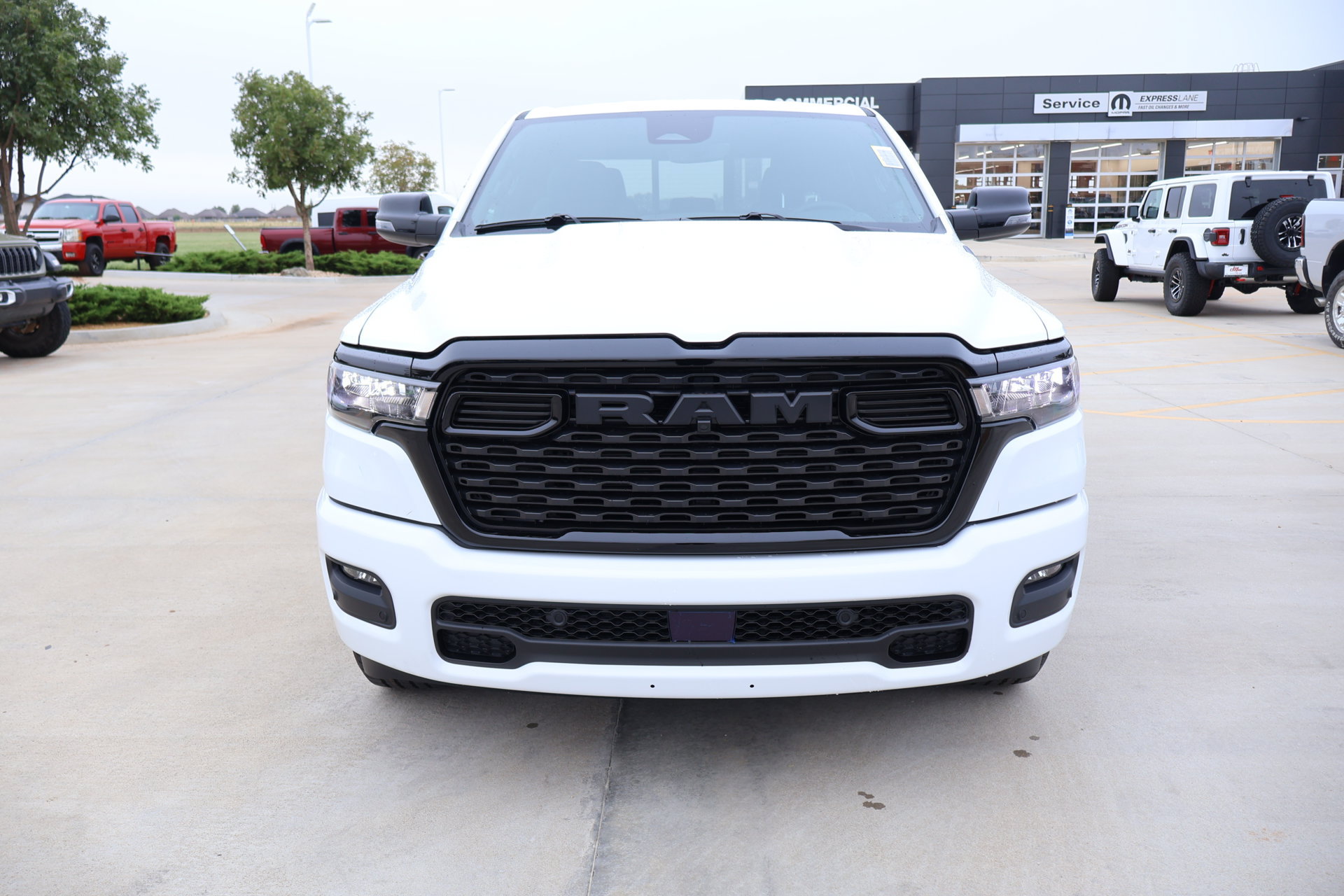 New 2027 RAM 1500 4x4 Crew Cab image 10