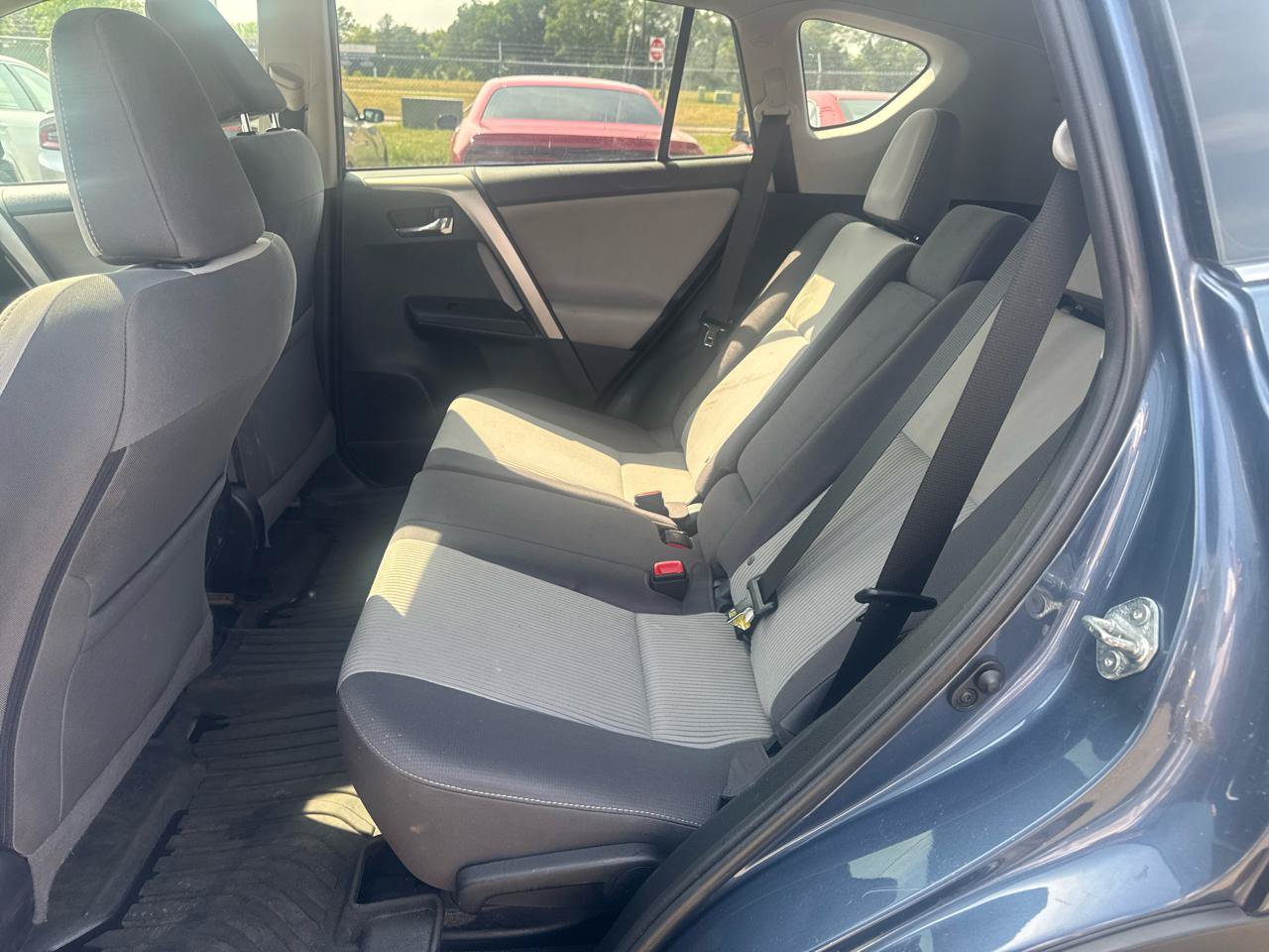 Used 2014 Toyota RAV4 XLE AWD/4WD image 11