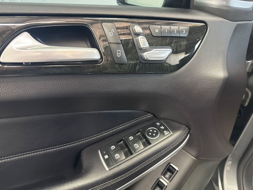 Used 2018 Mercedes-Benz GLS 550 4MATIC image 10