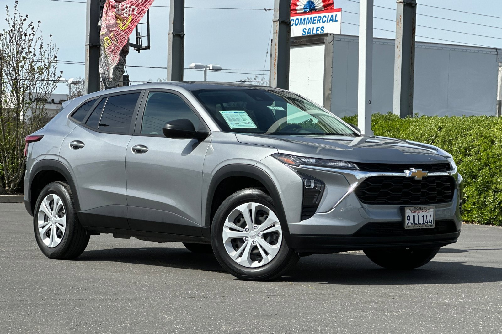 Used 2024 Chevrolet Trax LS w/ Driver Confidence Package image 2