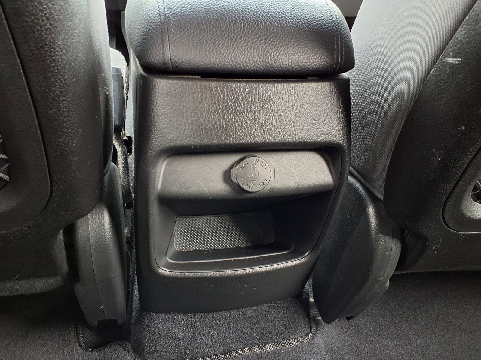 Used 2015 Kia Sorento LX image 24