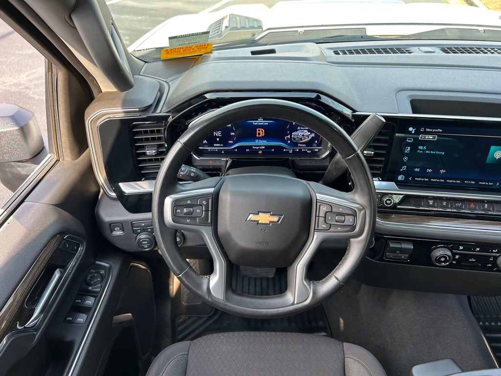Used 2024 Chevrolet Silverado 3500 LT image 29
