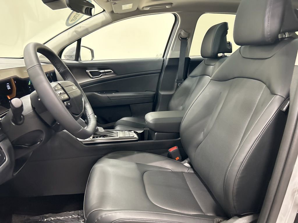 New 2026 Kia Sportage EX w/ EX Panorama Roof Package image 9