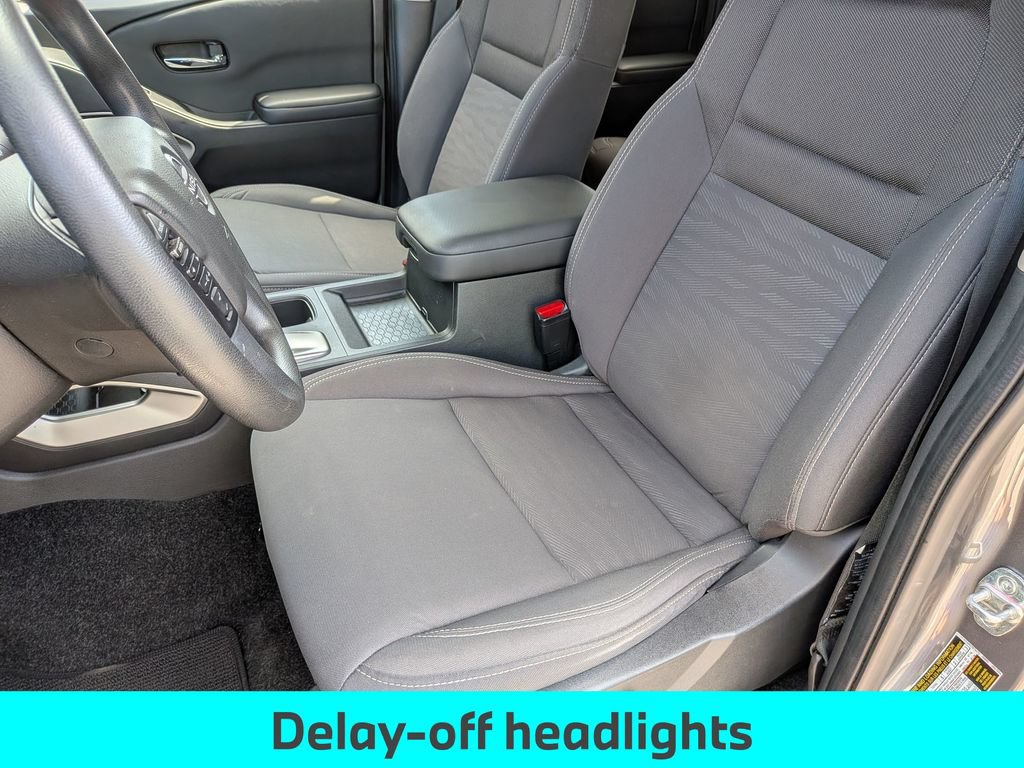 Used 2024 Nissan Frontier SV RWD image 16