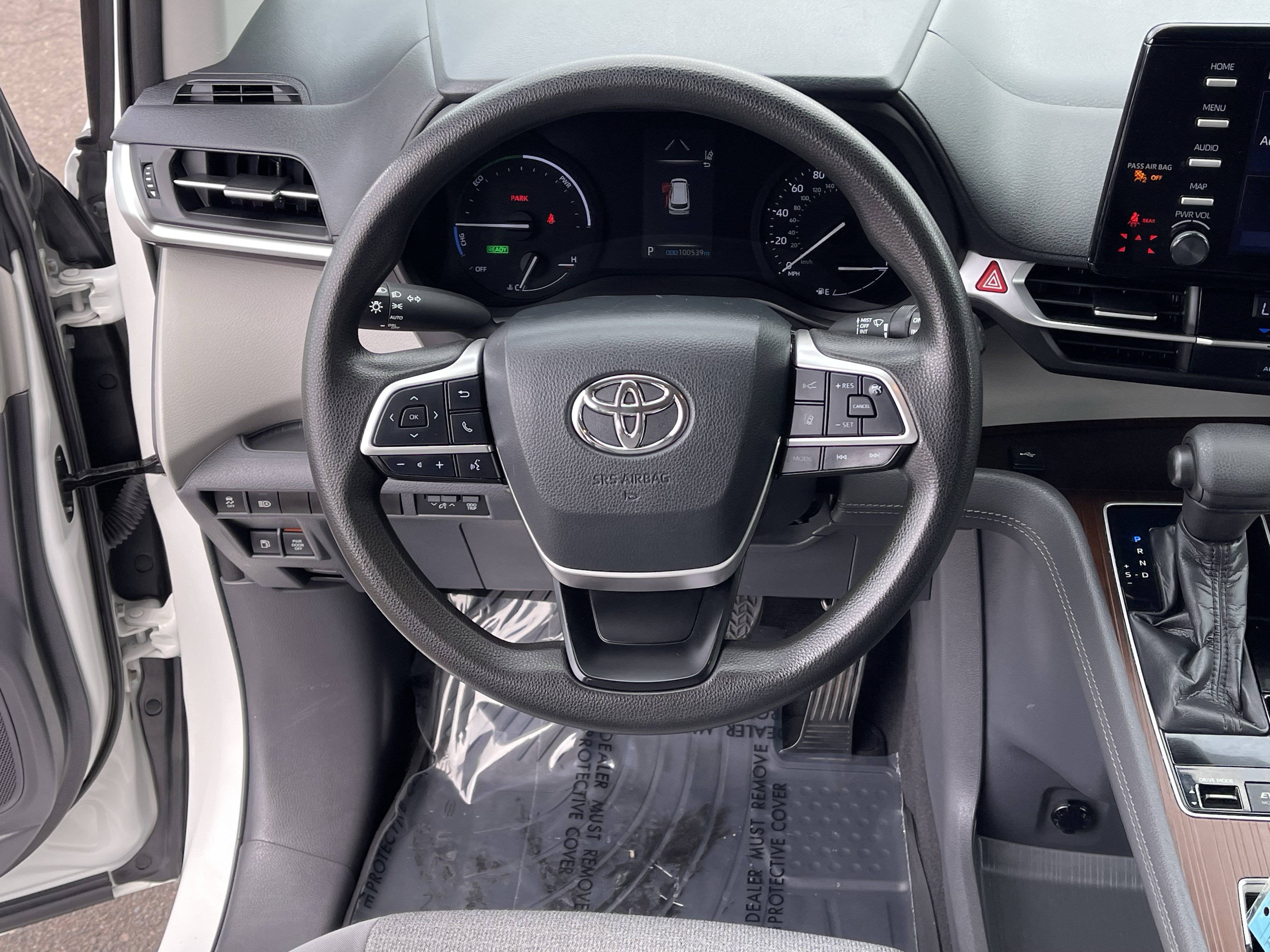 Used 2021 Toyota Sienna LE FWD image 13