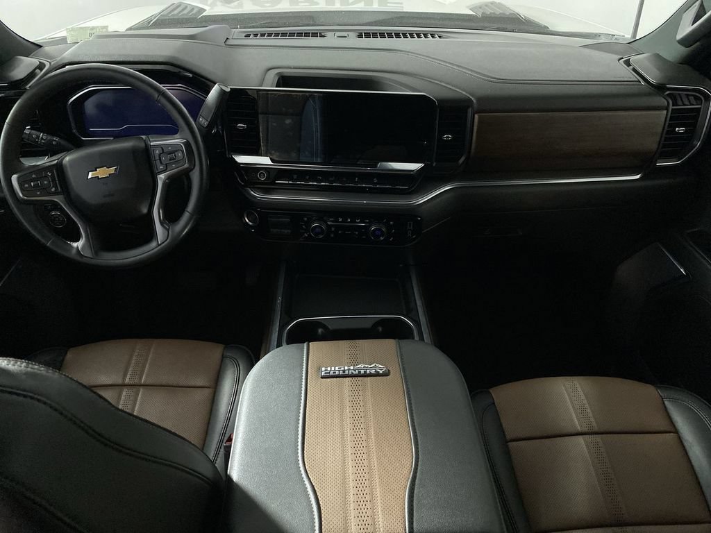 Used 2024 Chevrolet Silverado 2500 High Country w/ High Country Premium Package AWD/4WD image 26