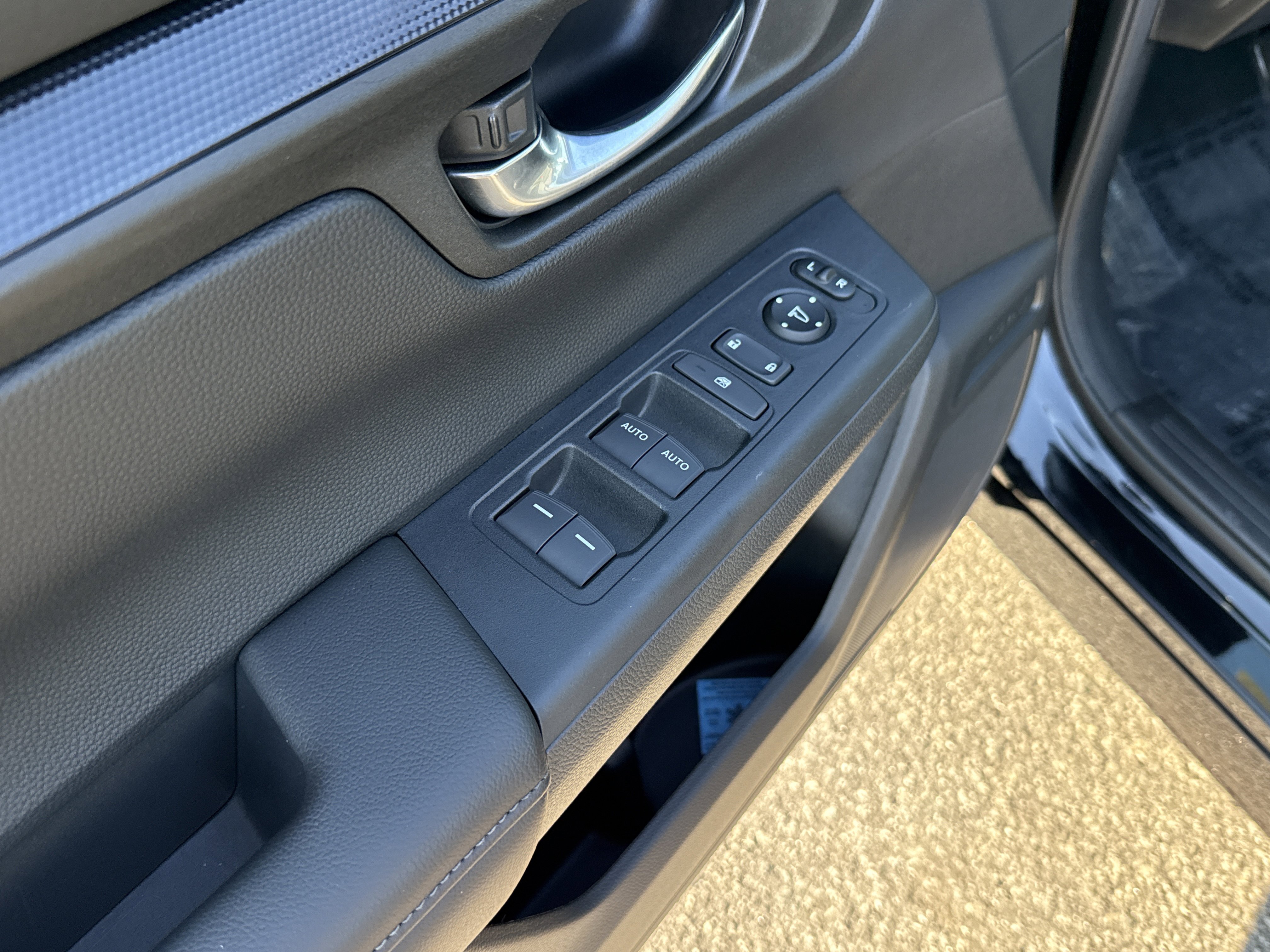 Certified 2025 Honda CR-V EX image 15