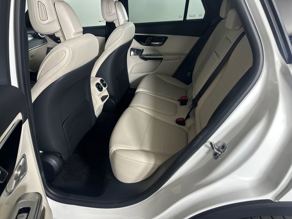 Certified 2026 Mercedes-Benz GLC 300 4MATIC image 23
