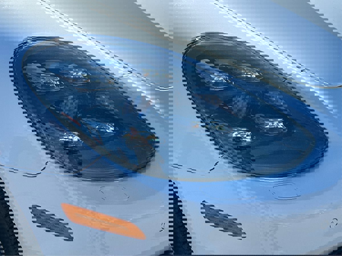 Used 2019 Porsche Panamera 4S image 29