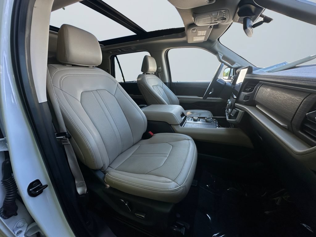 Used 2024 Ford Expedition Max Limited AWD/4WD image 15