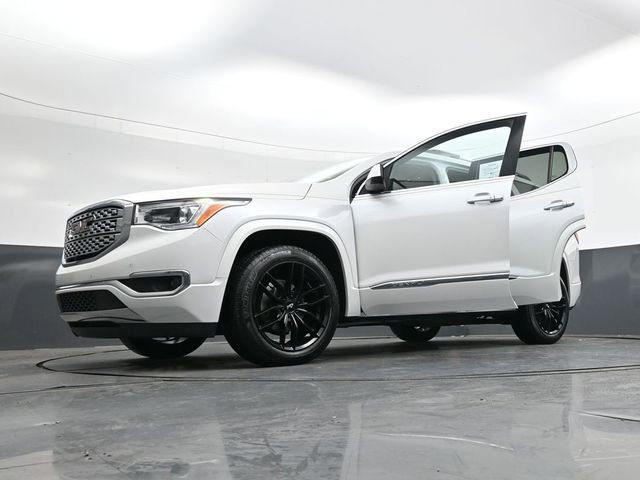 Used 2017 GMC Acadia Denali w/ Technology Package image 40