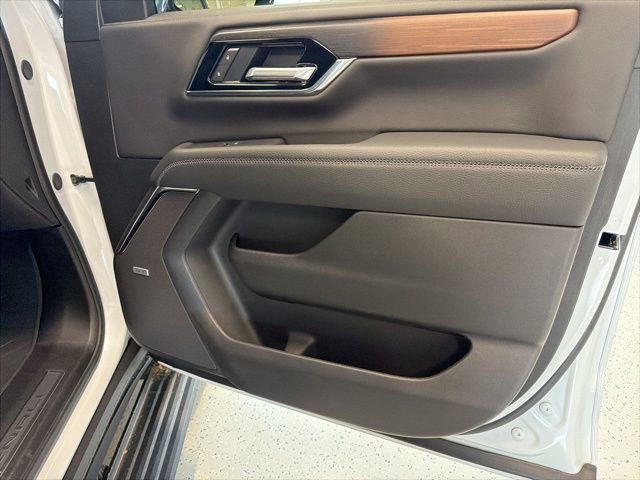 New 2026 GMC Yukon XL Denali w/ Sun & Power Step Package image 54