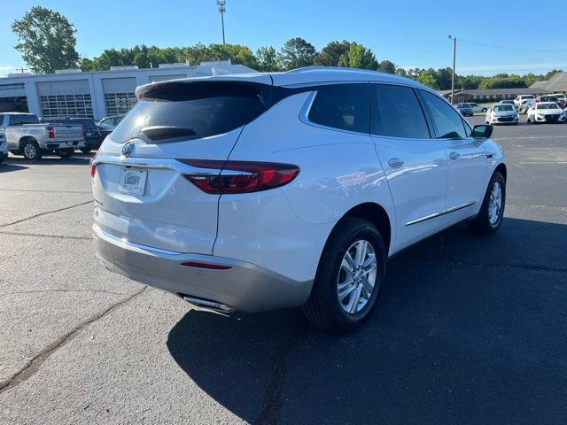 Used 2021 Buick Enclave Essence w/ Sound and Sites Package FWD image 3