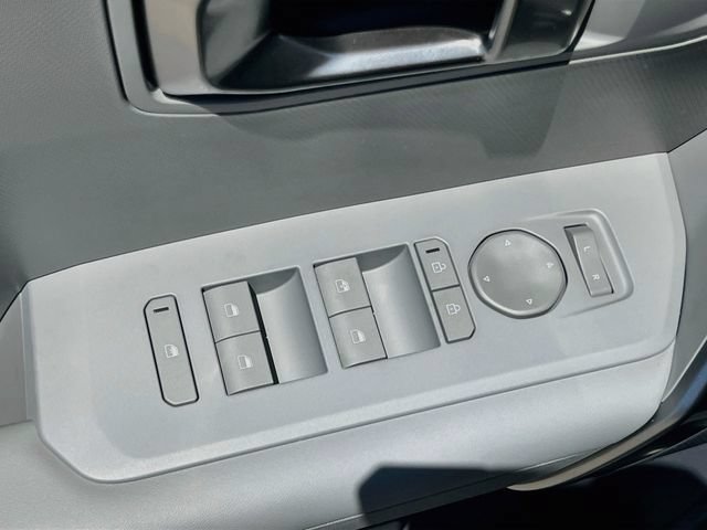 New 2027 Kia Seltos S FWD image 17