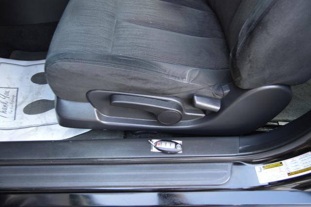 Used 2010 Nissan Altima 2.5 S FWD image 26