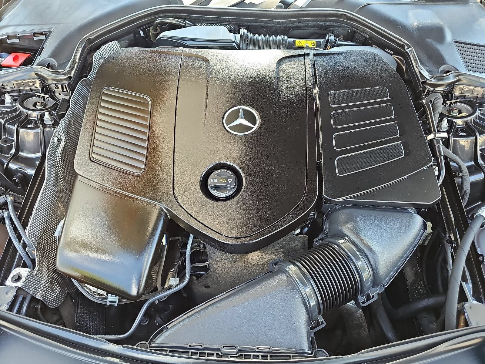 Used 2022 Mercedes-Benz C 300 Sedan w/ Exclusive Trim Package image 32