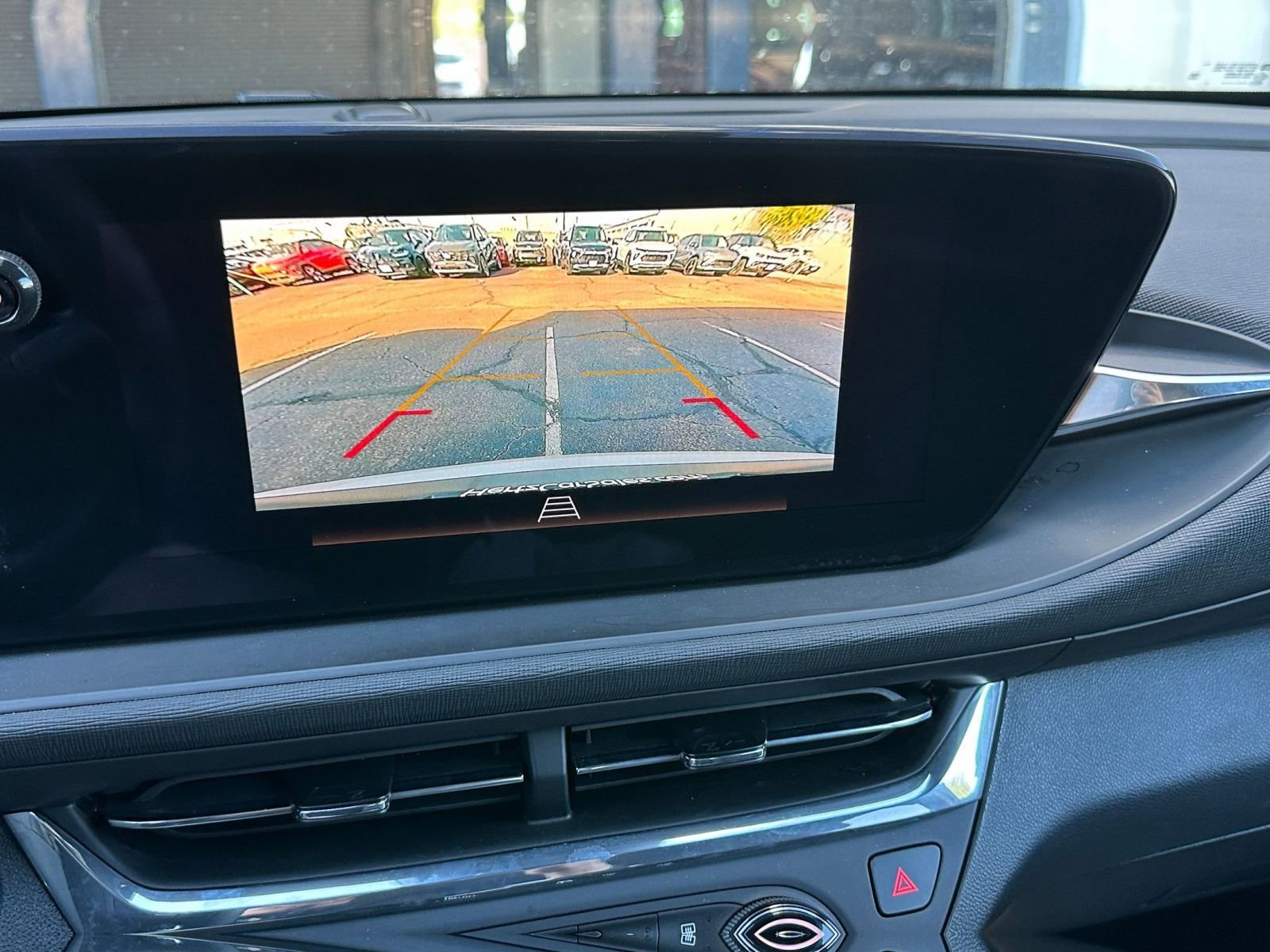 Used 2025 Buick Envista Preferred image 17